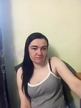 Snapshot of AlissaSecret chatting on April 14, 6:19 am AlissaSecret online show from April 14, 6:19 am