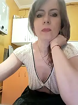 TaynaSecret online show from April 30, 8:37 pm