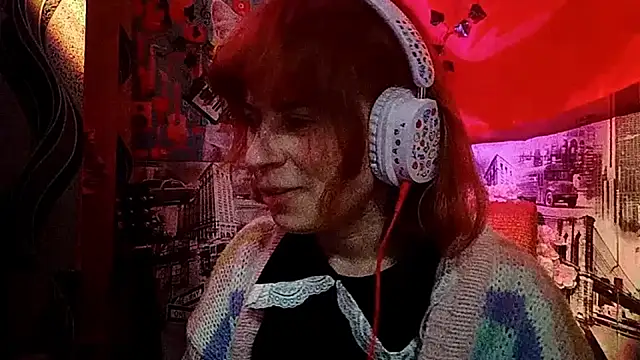 Snapshot of Janet_Vibes chatting on April 8, 7:03 pm Janet Vibes online show from April 8, 7:03 pm