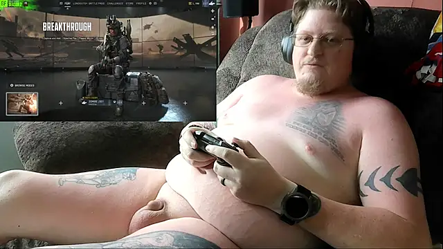 Outdoors Nude online show from April 23, 3:14 pm