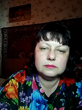 Snapshot of AuroKaria chatting on April 4, 8:23 am AuroKaria online show from April 4, 8:23 am