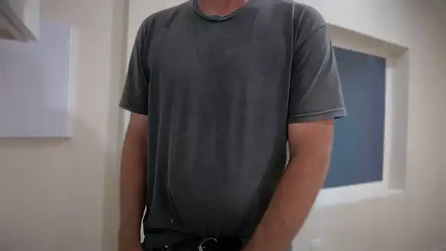 stokeyd44 online show from April 12, 8:08 am