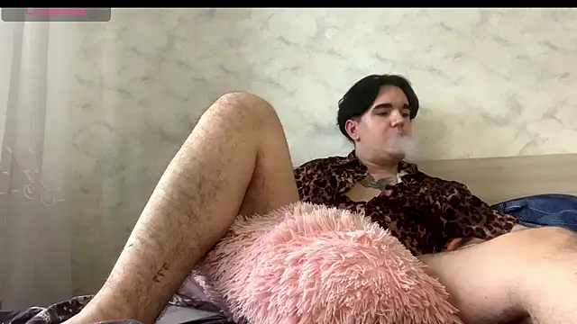 TylerSweet  online show from April 10, 8:19 am