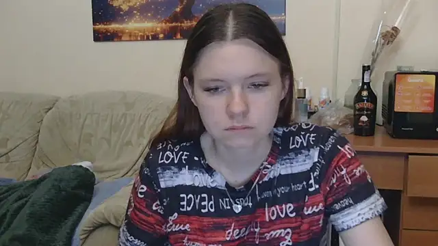 Snapshot of JessicaHolland1 chatting on May 18, 7:20 pm JessicaHolland1 online show from May 18, 7:20 pm