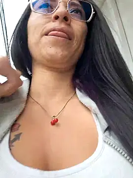 Snapshot of VALERY-94 chatting on April 8, 12:05 pm VALERY-94 online show from April 8, 12:05 pm