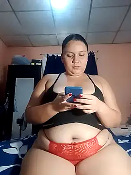 Snapshot of Marialae2735 chatting on April 8, 6:52 pm Marialae2735 online show from April 8, 6:52 pm
