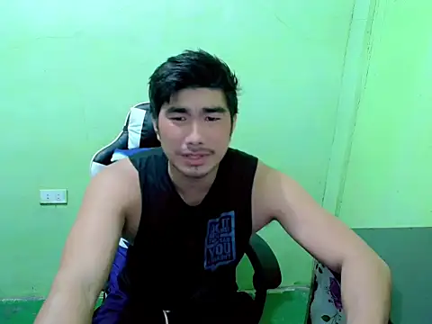 Snapshot of Hunkfireman chatting on June 27, 12:48 am Hunkfireman online show from June 27, 12:48 am