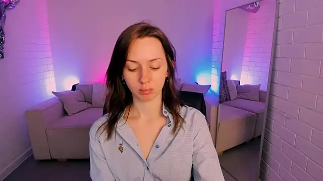 Snapshot of MeganClapp chatting on April 15, 5:14 am MeganClapp online show from April 15, 5:14 am