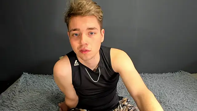 zeriax online show from May 8, 2:39 am