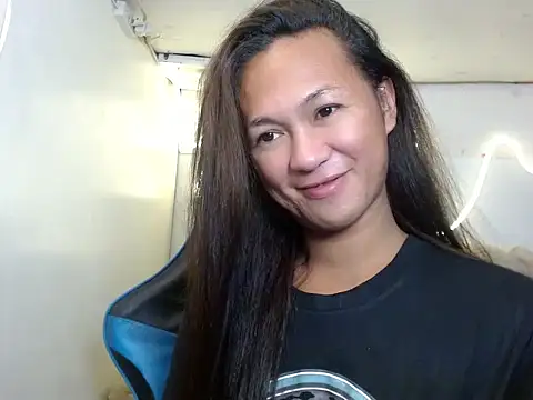 Snapshot of lixie_cumxx chatting on April 4, 10:24 am lixie cumxx online show from April 4, 10:24 am