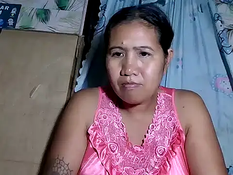 Snapshot of _SweetSmile chatting on April 14, 2:23 pm SweetSmile online show from April 14, 2:23 pm
