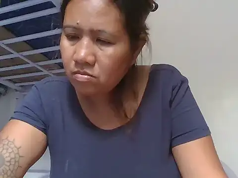 Snapshot of _SweetSmile chatting on May 15, 4:41 am SweetSmile online show from May 15, 4:41 am