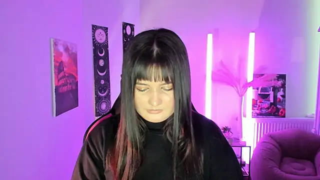 Snapshot of SourCherry__ chatting on April 20, 1:25 pm SourCherry online show from April 20, 1:25 pm