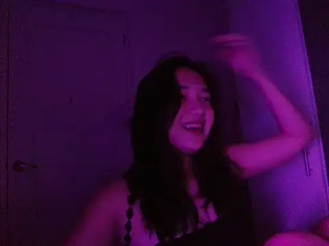 Snapshot of onlykays_ chatting on May 24, 1:49 pm onlykays online show from May 24, 1:49 pm