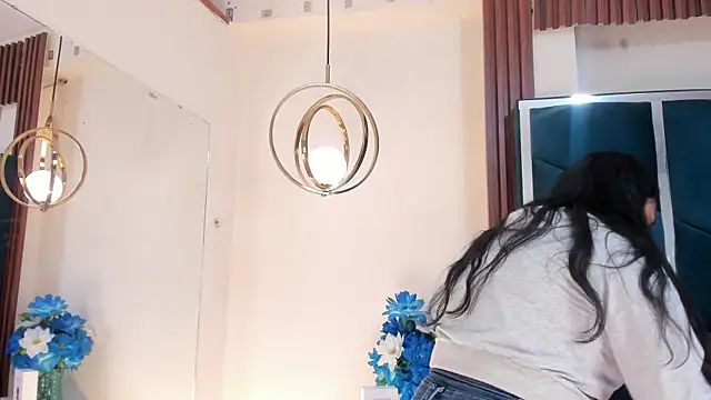 Snapshot of AprilMiiller chatting on May 16, 12:59 pm AprilMiiller online show from May 16, 12:59 pm