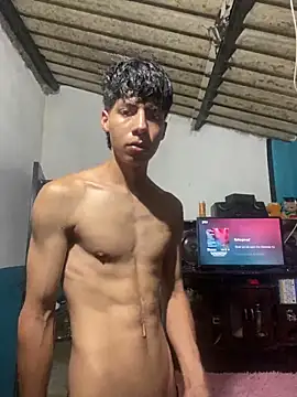 Snapshot of Nando-111 chatting on April 3, 5:44 pm Nando-111 online show from April 3, 5:44 pm