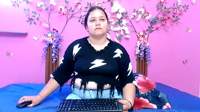 Snapshot of starfishanal21 chatting on May 31, 7:26 pm starfishanal21 online show from May 31, 7:26 pm