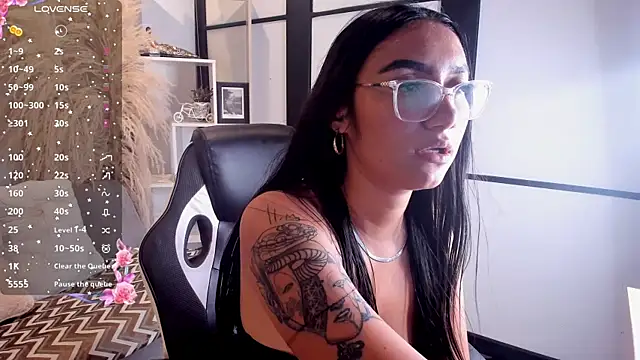 KendallMeyers online show from April 13, 7:25 am