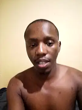 Snapshot of MaskedWithCum chatting on August 3, 4:00 pm MaskedWithCum online show from August 3, 4:00 pm