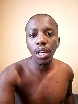 Snapshot of MaskedWithCum chatting on August 4, 5:10 am MaskedWithCum online show from August 4, 5:10 am