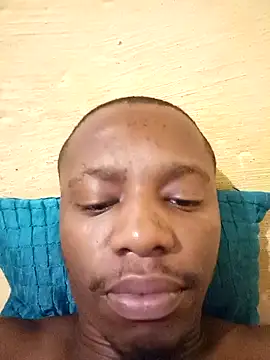 Snapshot of MaskedWithCum chatting on August 7, 4:36 am MaskedWithCum online show from August 7, 4:36 am