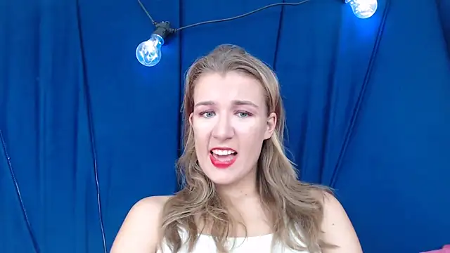 Yennyloves online show from May 12, 11:07 am