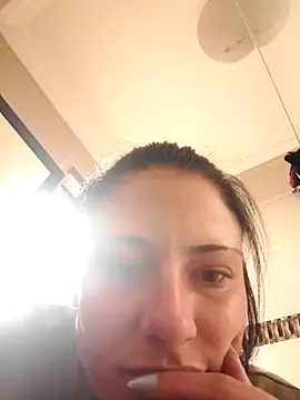Snapshot of Hildaqii chatting on June 29, 12:27 pm Hildaqii online show from June 29, 12:27 pm