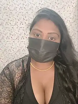 Romantic Woman online show from June 9, 8:31 pm