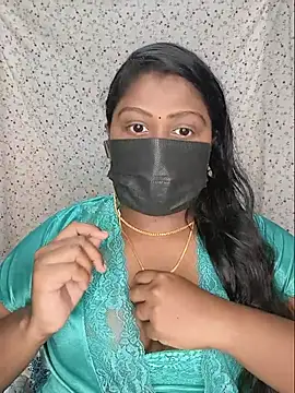 Romantic Woman online show from June 12, 6:40 pm