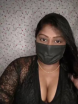 Romantic Woman online show from July 12, 6:10 pm