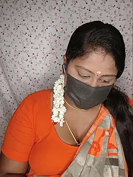 Romantic Woman online show from July 13, 6:11 pm