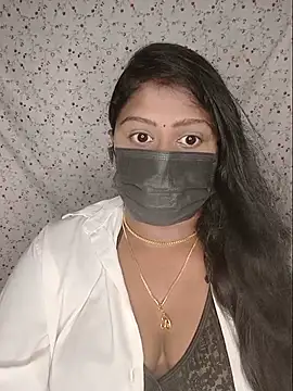 Romantic Woman online show from July 21, 5:26 pm