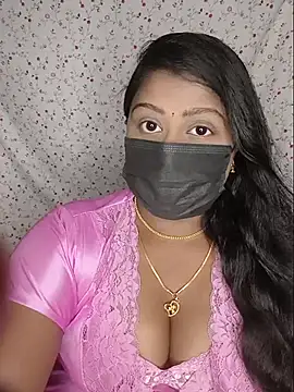 Romantic Woman online show from July 24, 6:39 pm