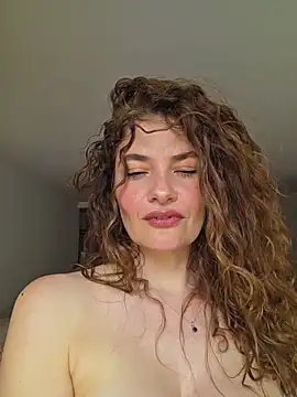 Snapshot of CelineBoyer_ chatting on May 24, 7:19 pm CelineBoyer online show from May 24, 7:19 pm