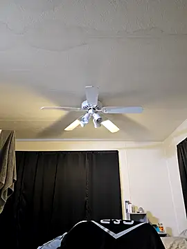 JpSmith04 online show from April 3, 11:47 pm