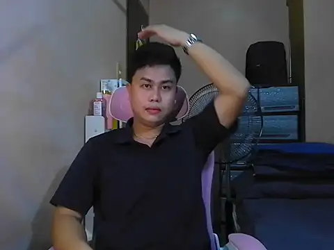 Snapshot of tipsy_butter chatting on May 22, 8:32 am tipsy butter online show from May 22, 8:32 am