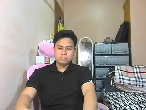 Snapshot of tipsy_butter chatting on May 28, 5:27 am tipsy butter online show from May 28, 5:27 am