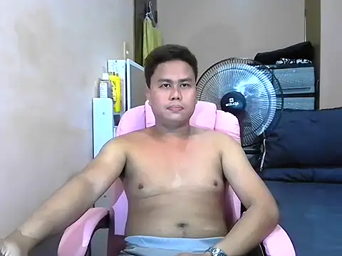Snapshot of tipsy_butter chatting on June 30, 7:20 am tipsy butter online show from June 30, 7:20 am