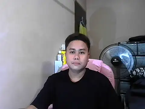 Snapshot of tipsy_butter chatting on July 10, 7:12 am tipsy butter online show from July 10, 7:12 am