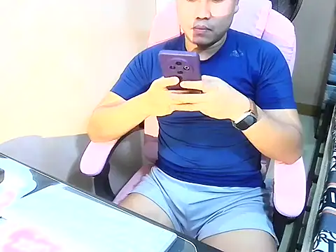 Snapshot of tipsy_butter chatting on July 28, 5:01 pm tipsy butter online show from July 28, 5:01 pm
