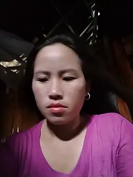 Snapshot of Yo-must chatting on May 31, 5:48 am Yo-must online show from May 31, 5:48 am