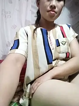 Snapshot of Yo-must chatting on July 5, 4:19 am Yo-must online show from July 5, 4:19 am