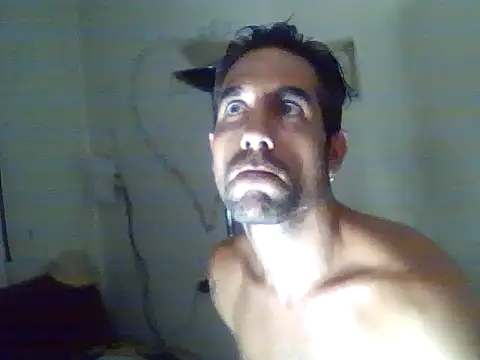 Snapshot of Morenazoojazos38 chatting on August 10, 1:20 am Morenazoojazos38 online show from August 10, 1:20 am