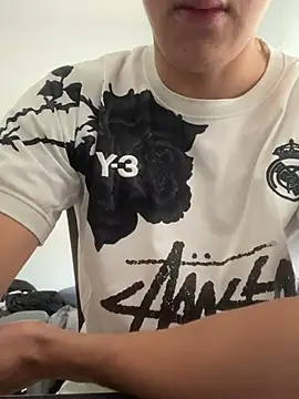 YorSexboy777 online show from April 4, 10:46 am