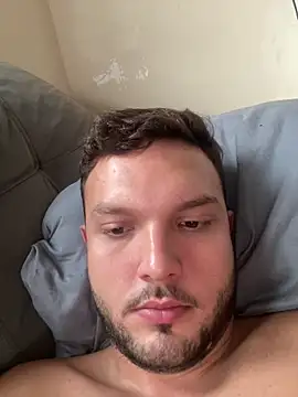 Snapshot of FernandoFloripa11 chatting on April 5, 3:31 pm FernandoFloripa11 online show from April 5, 3:31 pm