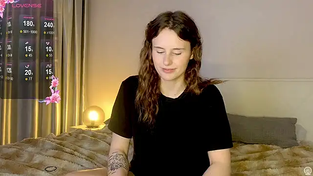 Snapshot of NessBarre chatting on July 5, 9:44 pm NessBarre online show from July 5, 9:44 pm