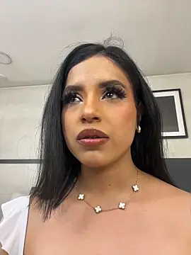 Snapshot of SusanneGrace chatting on June 2, 7:05 pm SusanneGrace online show from June 2, 7:05 pm