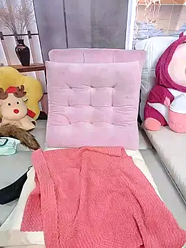 Snapshot of booby_asian chatting on April 18, 9:35 am booby asian online show from April 18, 9:35 am