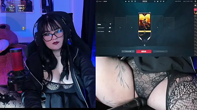 Snapshot of EternaAura_ chatting on April 21, 1:28 pm EternaAura online show from April 21, 1:28 pm
