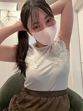 Snapshot of hiyori_hiyochan chatting on July 25, 6:44 am hiyori hiyochan online show from July 25, 6:44 am